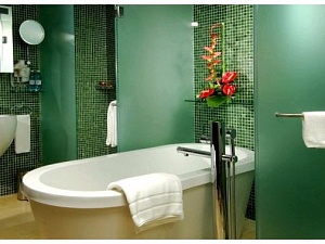 Ванная в зеленом цвете: используем свежие и сочные краски